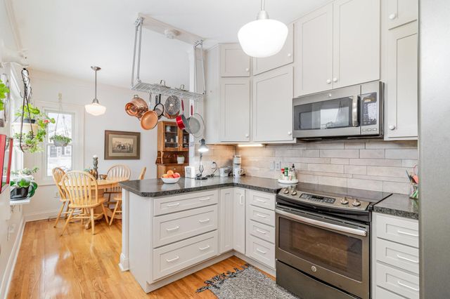 3734 Perry Avenue N, Robbinsdale, MN 55422