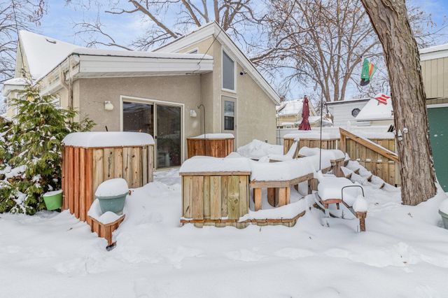 3734 Perry Avenue N, Robbinsdale, MN 55422