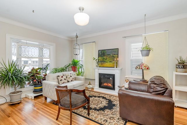 3734 Perry Avenue N, Robbinsdale, MN 55422