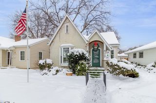 3734 Perry Avenue N, Robbinsdale, MN 55422