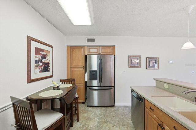 6077 BAHIA DEL MAR BOULEVARD 123, St Petersburg, FL 33715