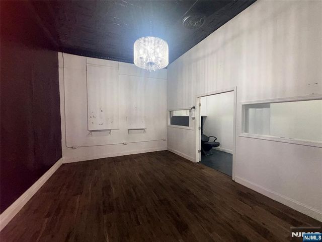 284-286 Main Street, West Orange, NJ 07052