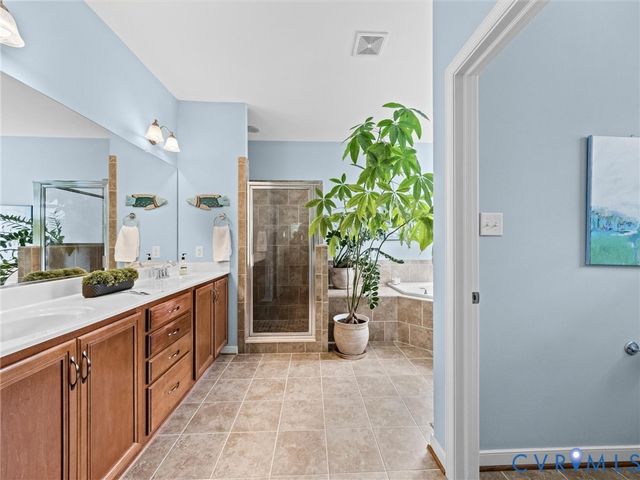 1663 Centerville Parke Ln, Manakin Sabot, VA 23103