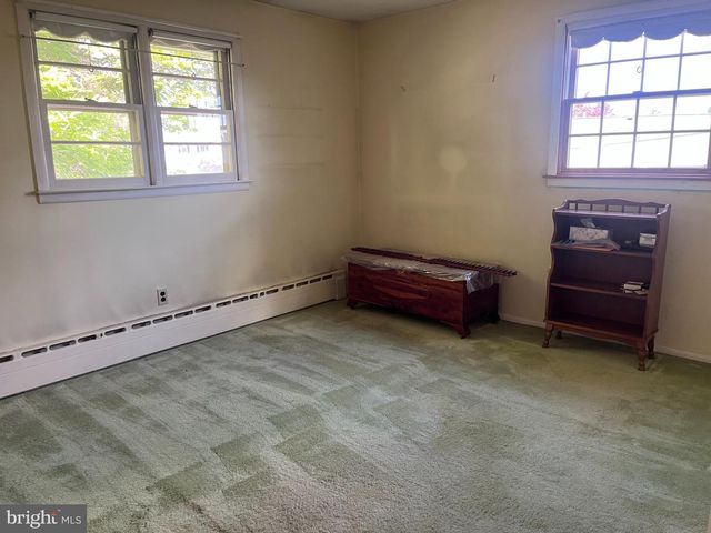 25 BRAVER DR, Hamilton, NJ 08610
