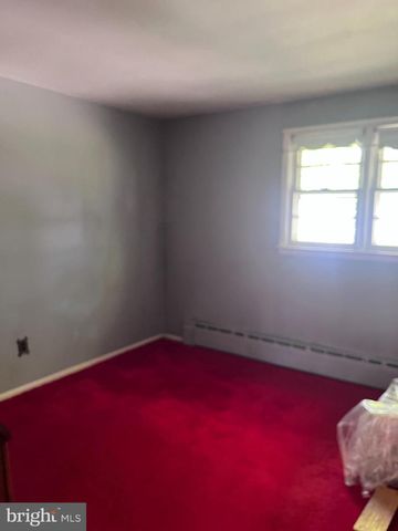 25 BRAVER DR, Hamilton, NJ 08610