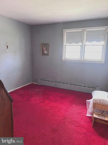 25 BRAVER DR, Hamilton, NJ 08610