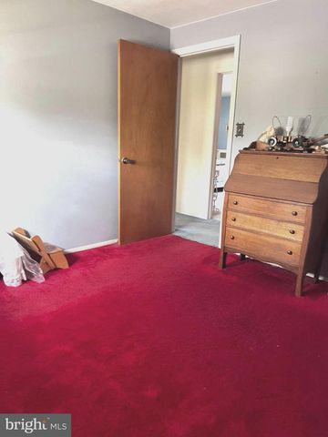 25 BRAVER DR, Hamilton, NJ 08610