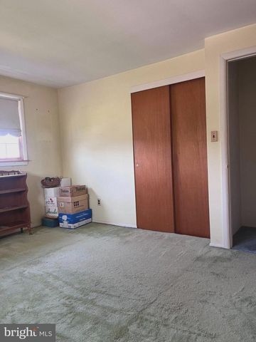 25 BRAVER DR, Hamilton, NJ 08610