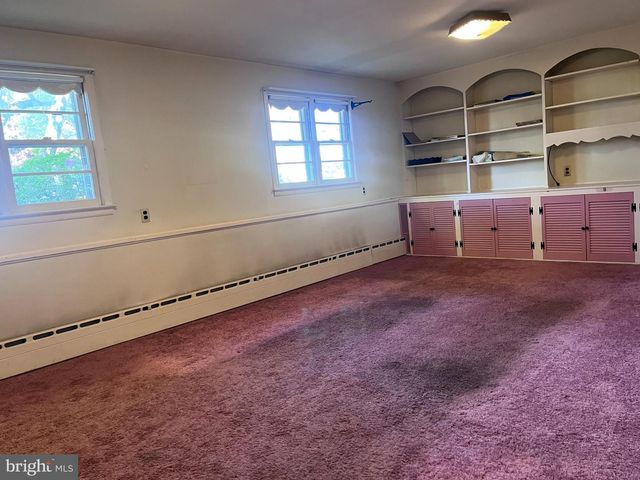 25 BRAVER DR, Hamilton, NJ 08610