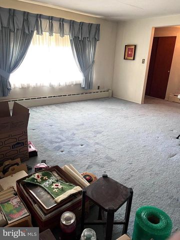 25 BRAVER DR, Hamilton, NJ 08610