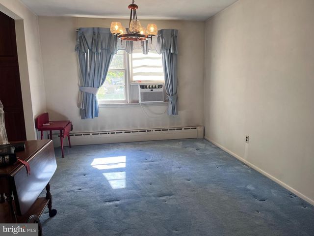 25 BRAVER DR, Hamilton, NJ 08610