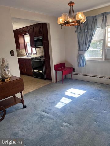 25 BRAVER DR, Hamilton, NJ 08610
