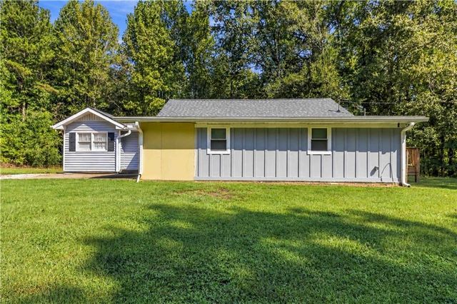 711 Pine Shadows Drive, Dallas, GA 30157