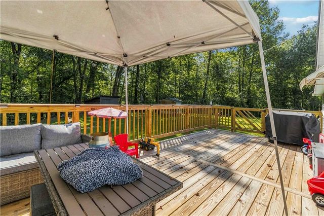 711 Pine Shadows Drive, Dallas, GA 30157