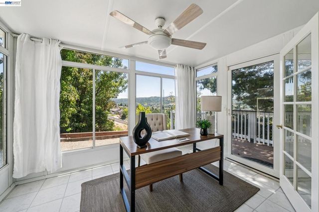 4618 Setting Sun Dr, Richmond, CA 94803