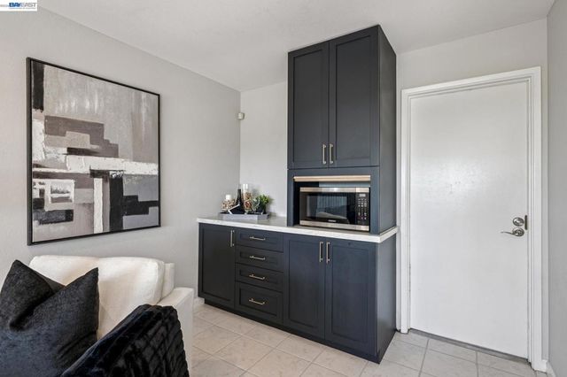 4618 Setting Sun Dr, Richmond, CA 94803