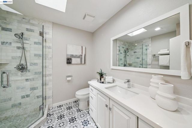 4618 Setting Sun Dr, Richmond, CA 94803