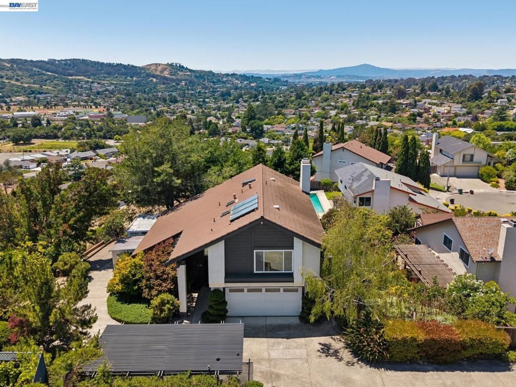 4618 Setting Sun Dr, Richmond, CA 94803