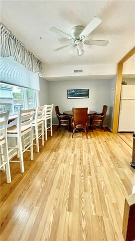 106 Swinburne Row, Newport, RI 02840