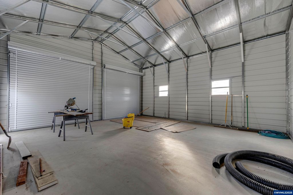 Image 24 of property listing at 25110 SW Red Prairie Rd, Sheridan, OR 97378