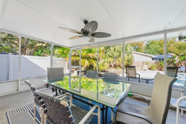 128 Druid Oaks Lane, St Simons Island, GA 31522