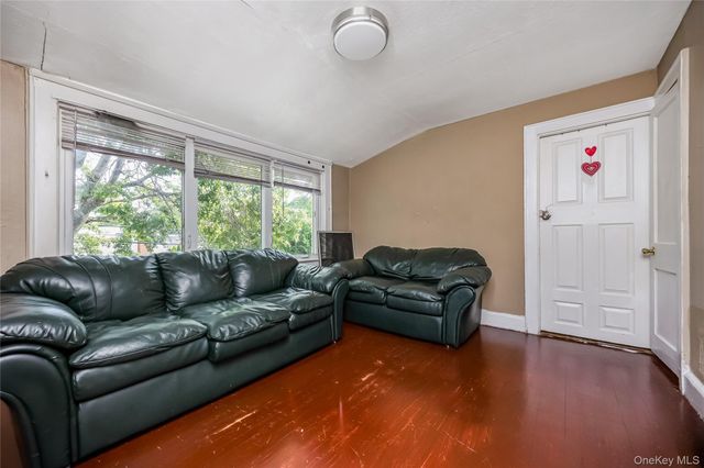 442 Cedar Street, Uniondale, NY 11553