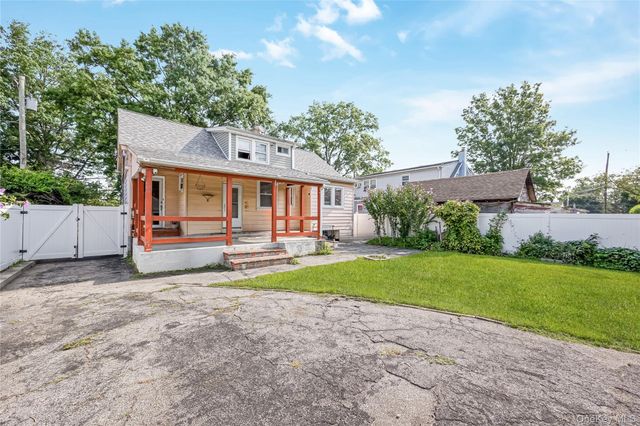 442 Cedar Street, Uniondale, NY 11553