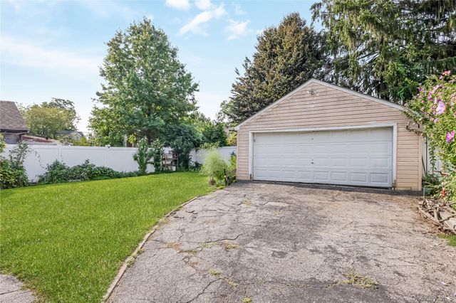 442 Cedar Street, Uniondale, NY 11553