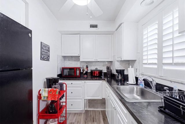 3950 ROXANE BOULEVARD 4A, Sarasota, FL 34235