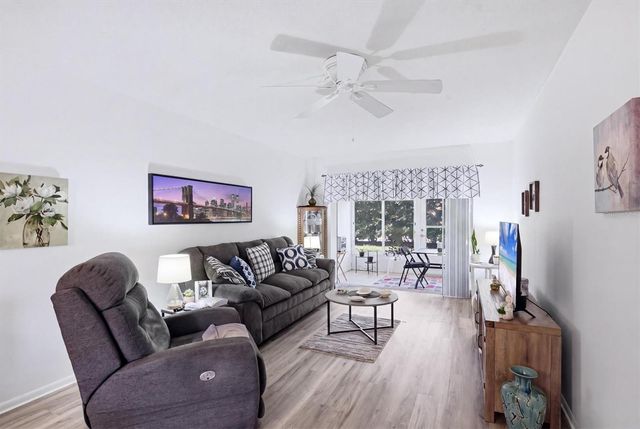 3950 ROXANE BOULEVARD 4A, Sarasota, FL 34235