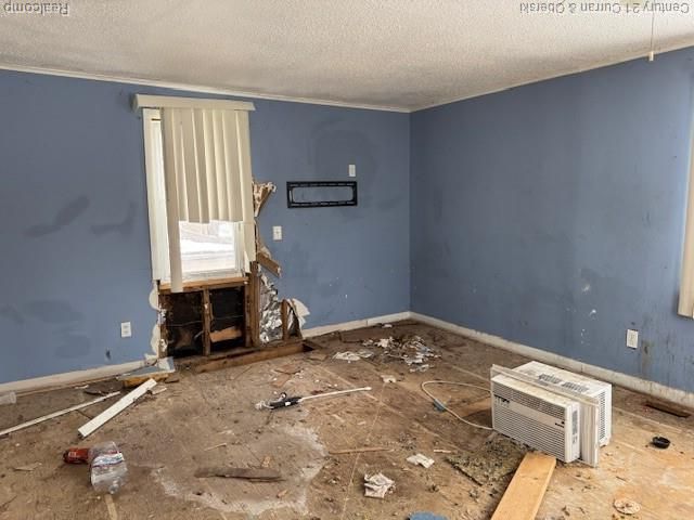 16166 W Parkway Street, Detroit, MI 48219