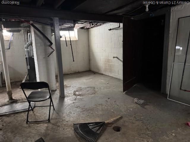 16166 W Parkway Street, Detroit, MI 48219