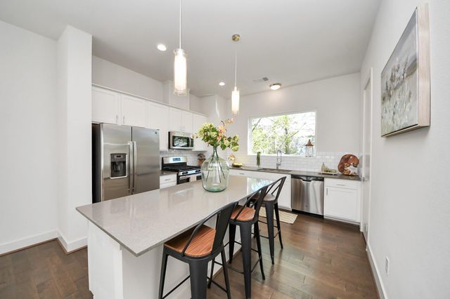 4810 Martin Oaks Lane, Houston, TX 77018