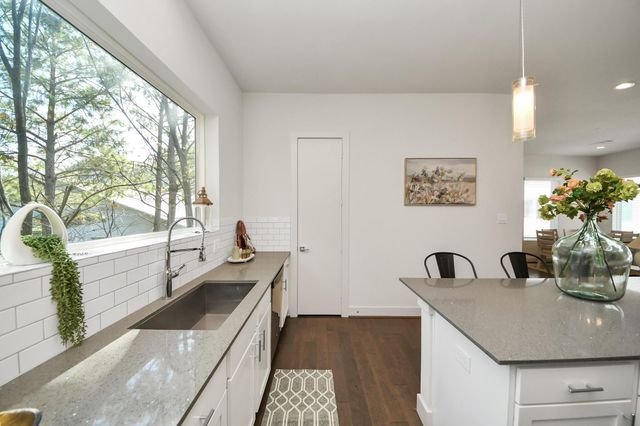 4810 Martin Oaks Lane, Houston, TX 77018