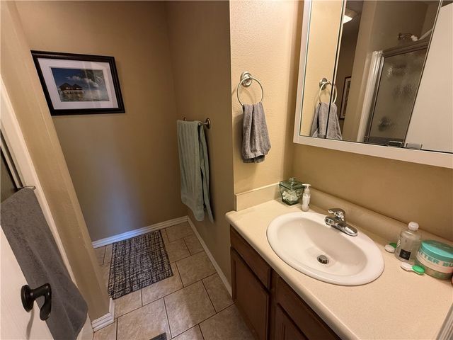 6297 W Milliken Bend, Fayetteville, AR 72704