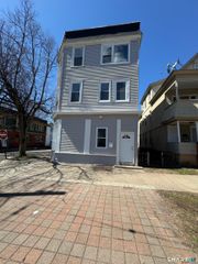 740 Dixwell Avenue 1F, New Haven, CT 06511