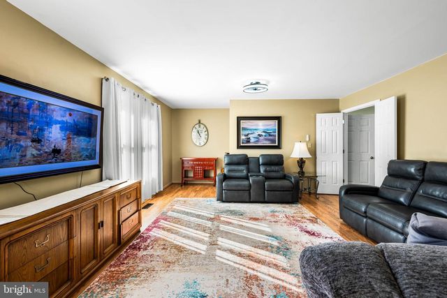 103 HIDDEN LAKE DR, Montross, VA 22520