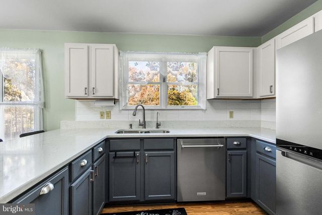 103 HIDDEN LAKE DR, Montross, VA 22520