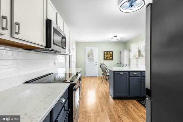 103 HIDDEN LAKE DR, Montross, VA 22520