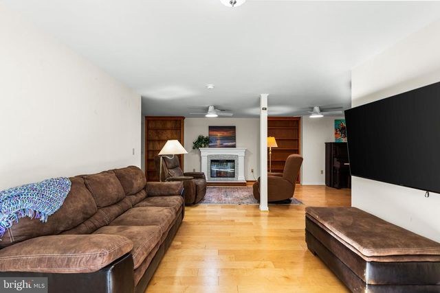 103 HIDDEN LAKE DR, Montross, VA 22520