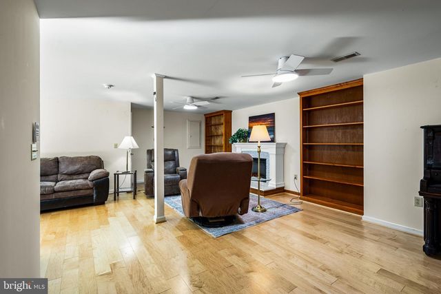 103 HIDDEN LAKE DR, Montross, VA 22520