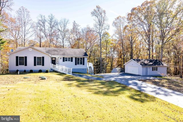 103 HIDDEN LAKE DR, Montross, VA 22520