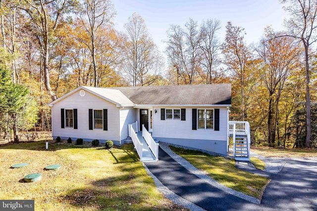 103 HIDDEN LAKE DR, Montross, VA 22520