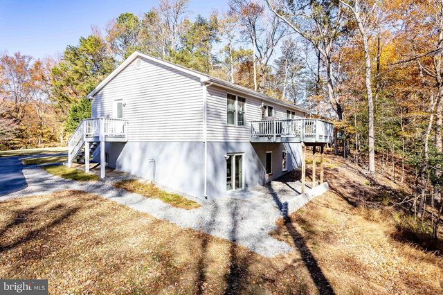 103 HIDDEN LAKE DR, Montross, VA 22520
