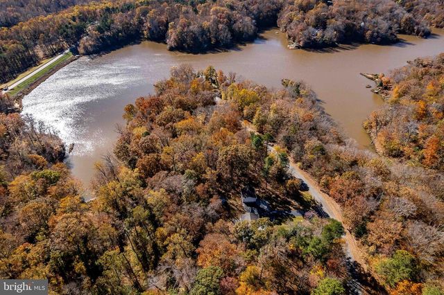 103 HIDDEN LAKE DR, Montross, VA 22520