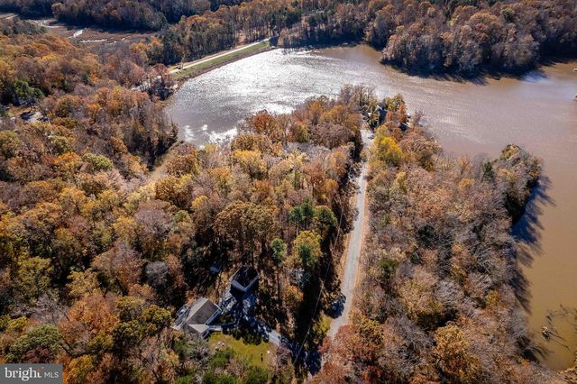 103 HIDDEN LAKE DR, Montross, VA 22520