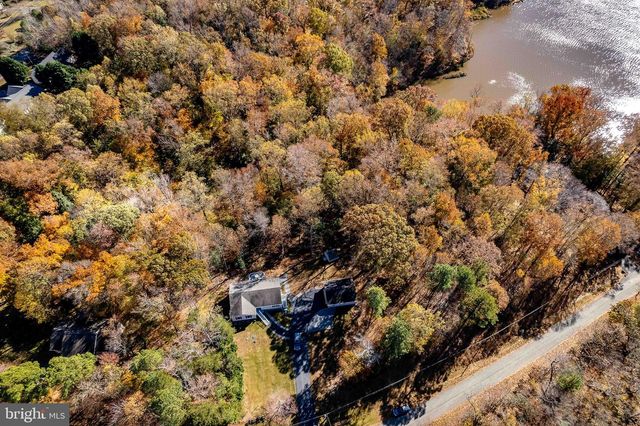 103 HIDDEN LAKE DR, Montross, VA 22520