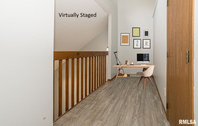 2112 35th St Apt 7, Rock Island, IL 61201