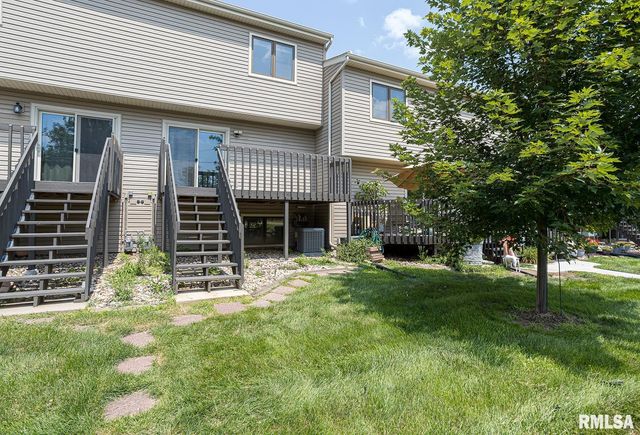 2112 35th St Apt 7, Rock Island, IL 61201