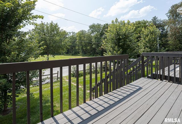 2112 35th St Apt 7, Rock Island, IL 61201